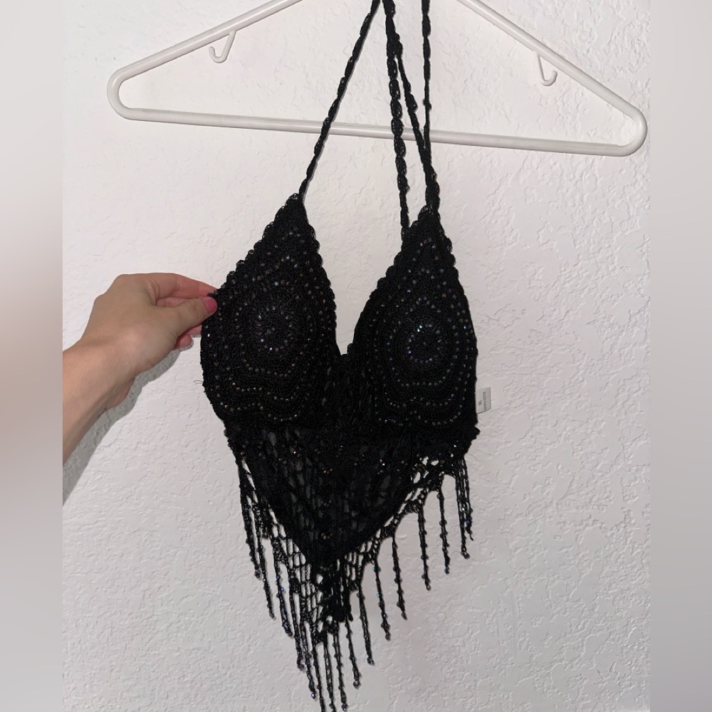 •SUMMER• Fringy top with open tie back
